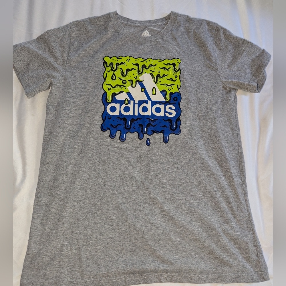 Adidas Boy's's X Large Gray Graphic T-Shirt